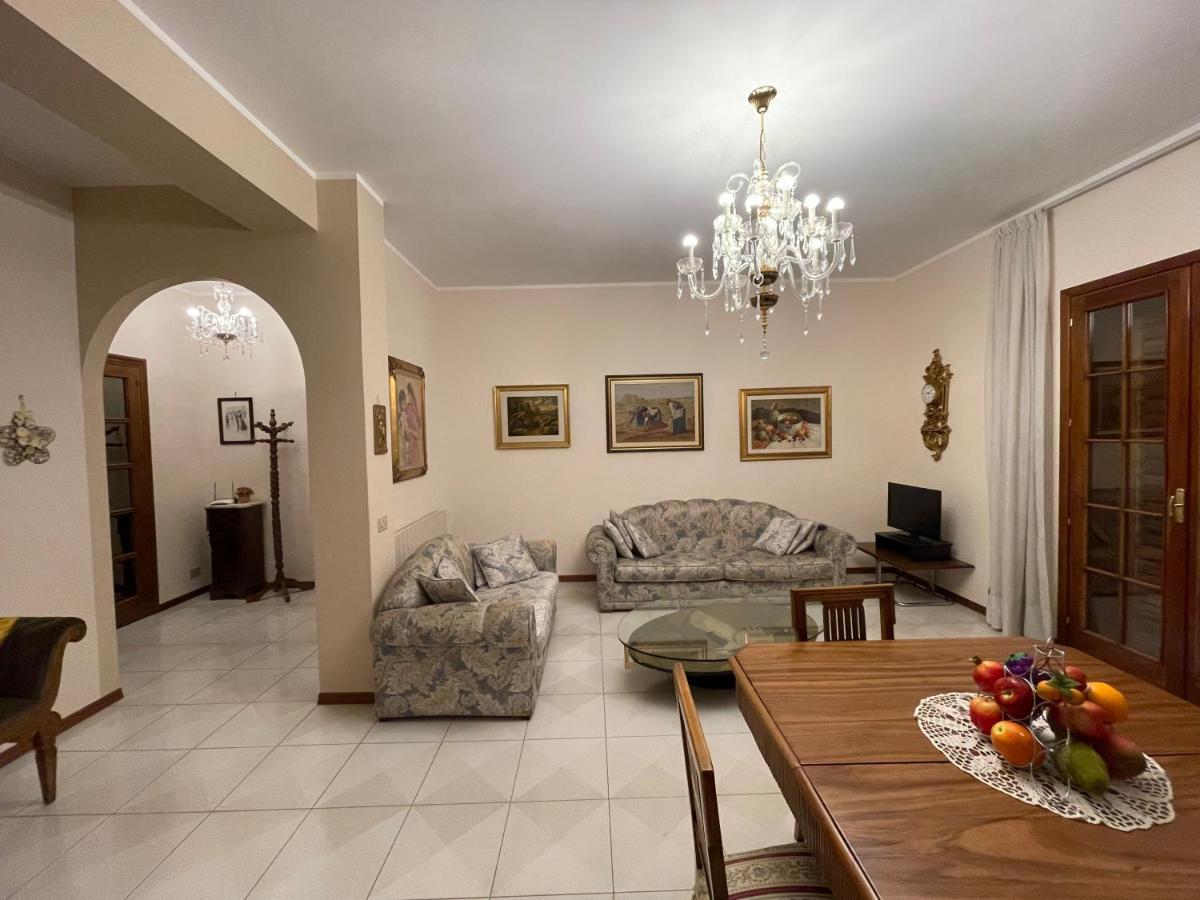 La Casa Di Fausto Hotell Cesarò Exteriör bild