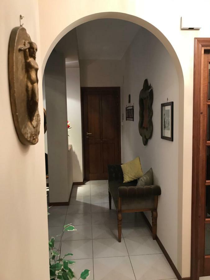 La Casa Di Fausto Hotell Cesarò Exteriör bild